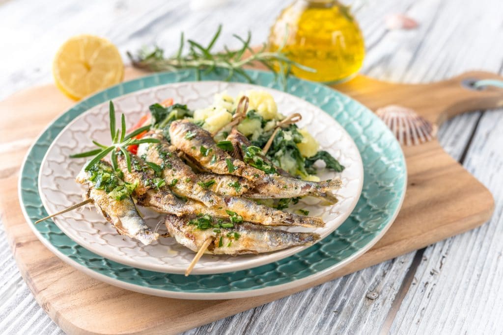 Friska sardiner med potatis och mangold